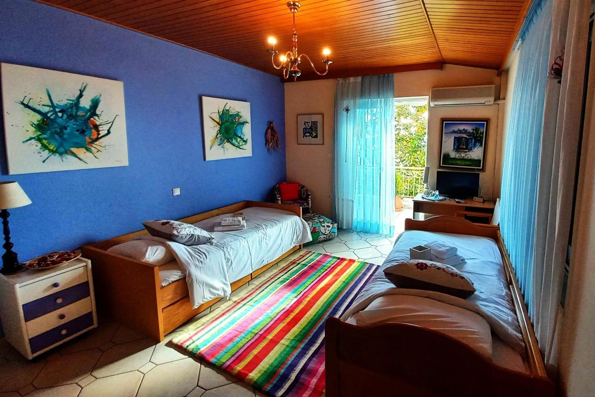 Villa "Eva" - Entire Beachfront Holiday Home - 4S Agia Marina  Extérieur photo